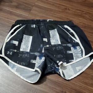 Under Armour Women's Geometric Black and White Shorts